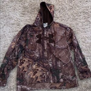 Camo under armour hoodie